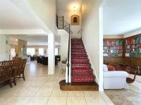 Beautiful villa, 7 bedroom, 6 bath home with private pool and game room.