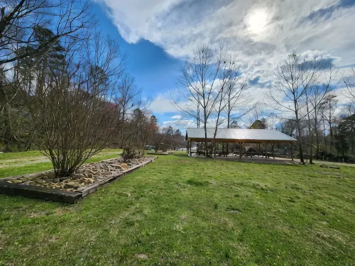 Music Mountain Retreat Cabin A