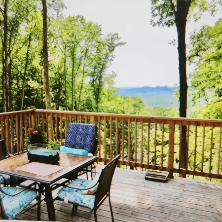 1 Bdrm Modern Oasis Near Everything.
