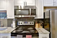 Newly Renovated Casita in Mesa, King-Sized Bed and Lightening Fast WiFi - บังกะโล