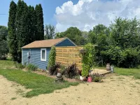 The Alton House - Come experience tiny house living in beautiful Pepin! - 3-Star