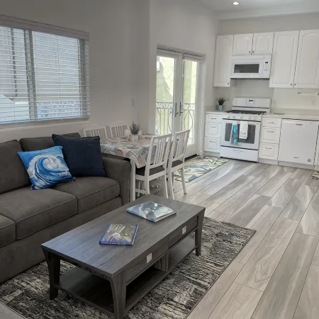 New ocean front duplex, walk to dining, shops & entertainment.