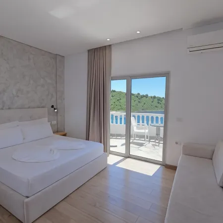 Villa Juna Beach