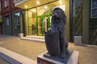 Bristol Hotel - 2성급