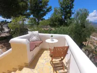 Treehouse Holiday Homes Hotels in Ermioni