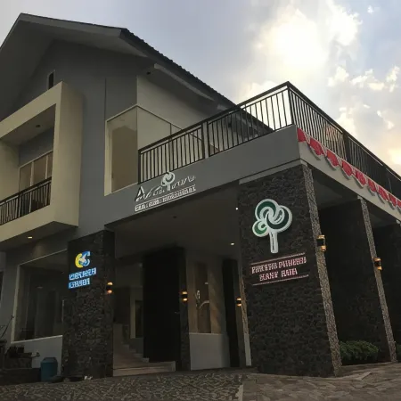 Arainn Bed & Breakfast Tretes Prigen by ecommerceloka
