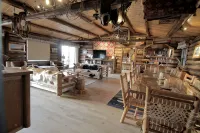 Large, Private & Charming retreat is ultimate upscale stay near Cody, Y.S. Park - Træningscentre