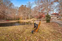 Log Cabin, Utk/Neyland, Smokies, 16Acres, FP, HotTub, Sauna, Fishing, Golf, Pets