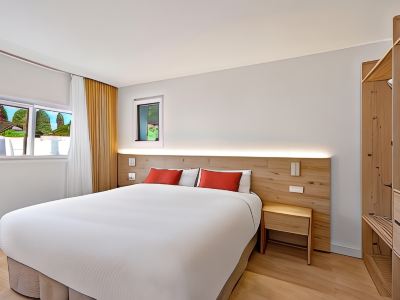 Palmanova Beach Apartments by TRH