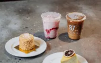 스테이 커르타파티 호텔 - 조식 운영