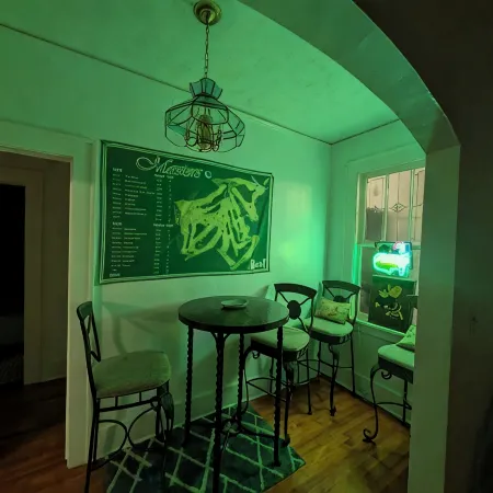 Casey's Cottage- Georgia Ave