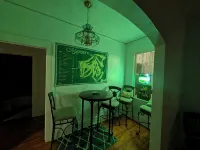 Casey's Cottage- Georgia Ave
