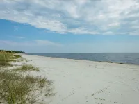3/3 Condo across from the River! Close to beaches! Hotels in Carrabelle
