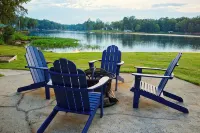 Luxurious large 3bd/2ba Home with Dock with beautiful sunset views