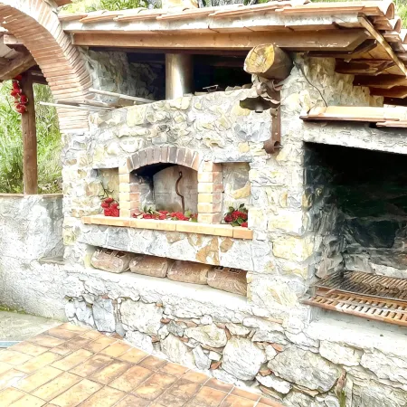 Prestigious Self Catering Holiday Villa For Rent in Barga, Lucca, Firenze,