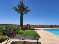Luxury villa with private pool not overlooked. - Villas