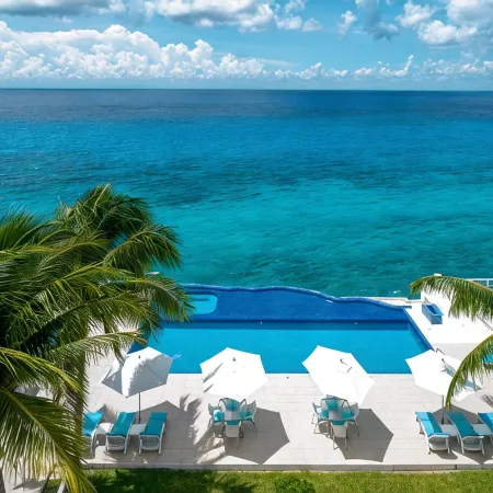 Relaxing Oceanfront 2BR Northshore Condo, Awesome snorkeling right in front!