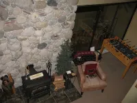 3 Bedroom Condo,  Great Location for Ski Families to Super Bee Lift