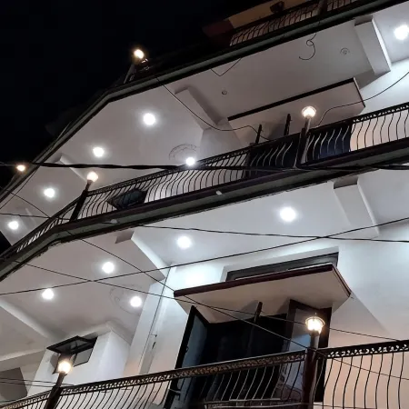 Hotel Shivdev