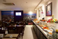Hotel d'Luca - breakfast
