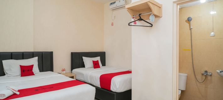RedDoorz Near Flyover Arjosari Malang Hotels in Blimbing