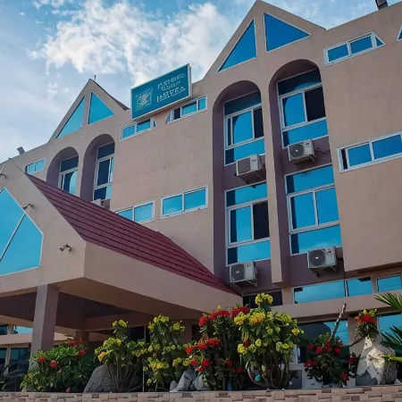 Airport West Hotel