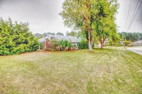 Your Dream Home Near the Beach in Palm Coast! - Jacuzzi