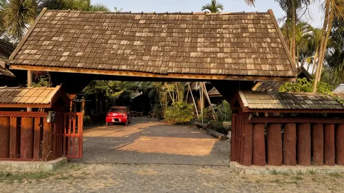 ปาริฉัตร โฮมสเตย์ Parichat Homestay - 2성급