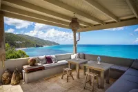 5 bedroom villa with pool in stunning clifftop location next to gorgeous beach - 4 estrellas