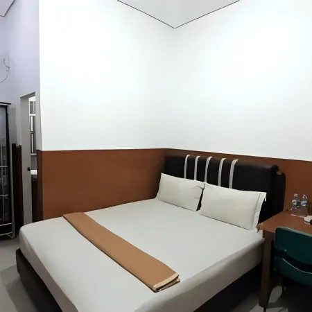 Glenys Inn Ketapang