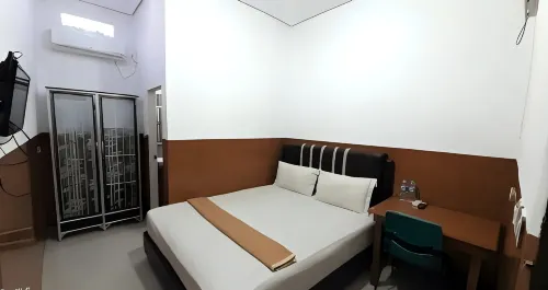 Glenys Inn Ketapang