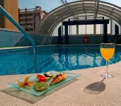 Hotel Vértice Sevilla - piscina