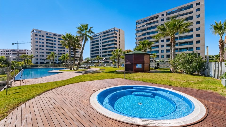 Luxury 3-Bedroom Seafront Apartment with Terraces and Stunning Sea Views