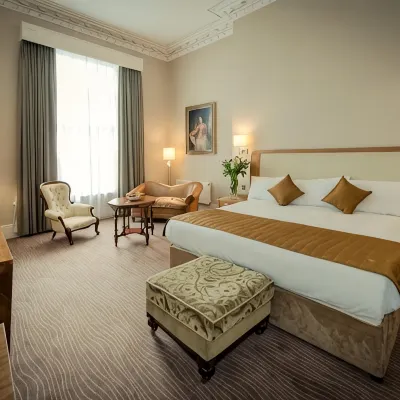 Albany House Hotels near St Stephens Green