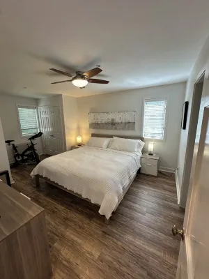 Charming 2-bedroom Stratton Mountain Condo with shuttle service