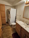 Charming 3-bedroom house in Pleasant Lakeview with AC, WiFi - 3-Star