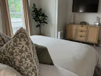 Cozy 2-bedroom condo with WiFi, AC in Colfax Hotels in Colfax