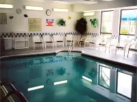 Comfort Inn Wings Stadium - Pools