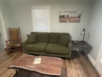 Enjoyable 3-bedroom house with AC in charming Van Buren - 3-Star