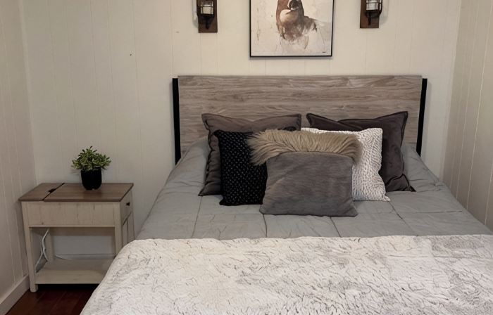 Cool cabin with AC in charming Pine
