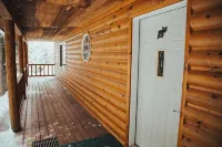 Spacious Cozy Cabin, WIFI, 30 min to YNP