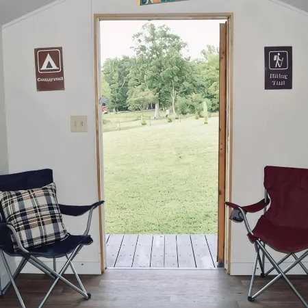 Camp Wee Acres. Cozy camper with beautiful views.
