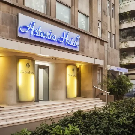 Astoria Hotel Отели рядом с достопримечательностью «Марин Драйв»