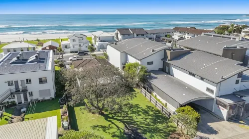 Lennox Beach Shack – Classic Coastal Stay Near the Beach