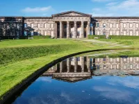 Travelodge Edinburgh Central Queen Street Hotels near Inverleith