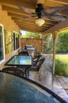 Private Oasis in with Pool-Spa-Cooling Misters - Private Pools