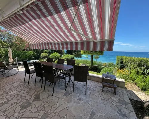 Cozy House: First-Row Beach, Accessibility, Hottub, AC, Gasgrill, W/D Prkng Hotels in Gradac
