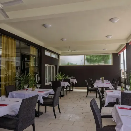 Hotel Vila White