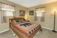 Hoot N Holler 5 Bedroom Chalet