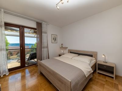 Comfortable apartment with sea view, close to the beach, family-friendly, WiFi